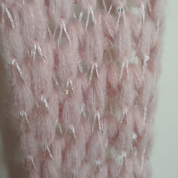 Pink Knitted Infinity Scarf ✨free with purchase - Picture 2 of 2